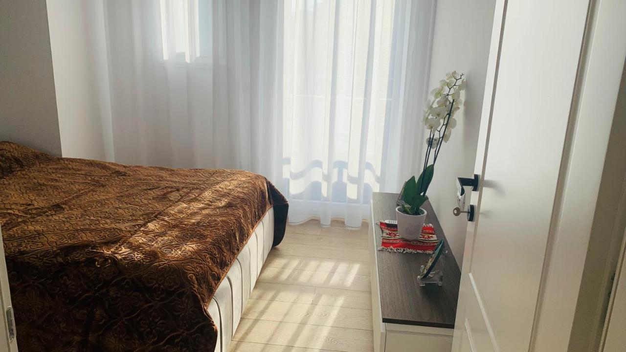 Proper Central Apartment Tiranë Ngoại thất bức ảnh